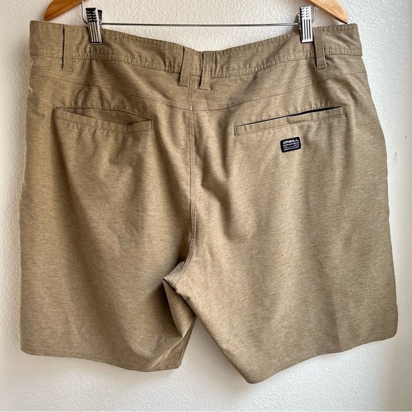 O’Neill | Men's Tan Hybrid Shorts - Picture 5 of 11